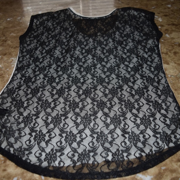 Small Petite Express Short Sleeve Shirt - Picture 4 of 4